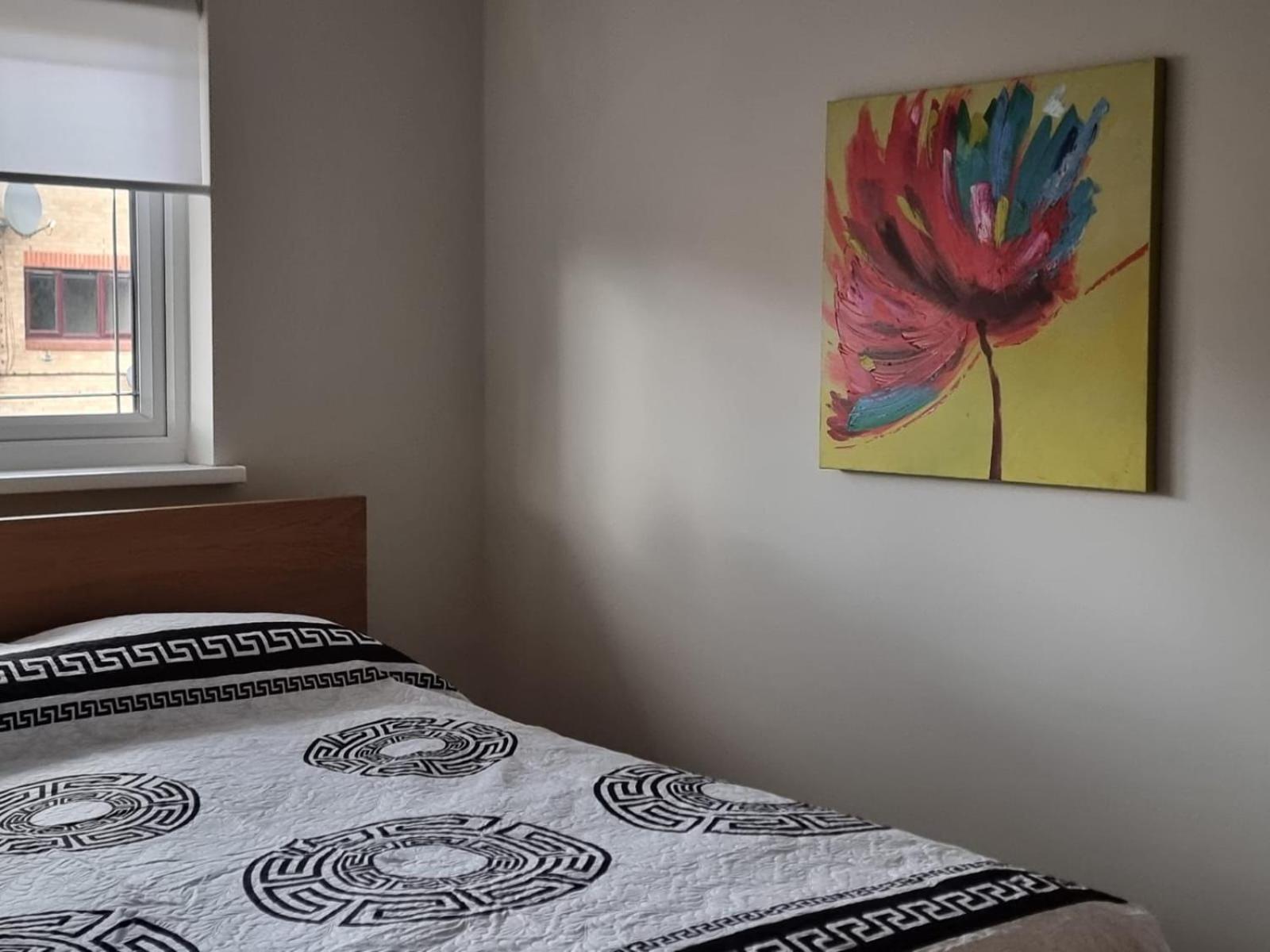 Cozy House With Free Parking & Wifi Near Maryland Station Hotel London Bagian luar foto